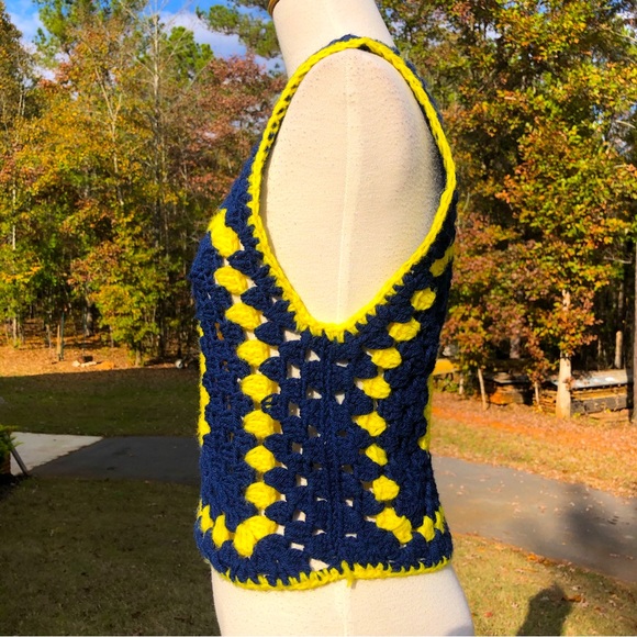 70’s crochet sweater vest - Picture 4 of 6